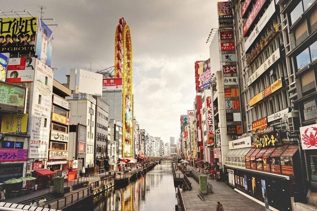 大阪での一人旅のための安全対策