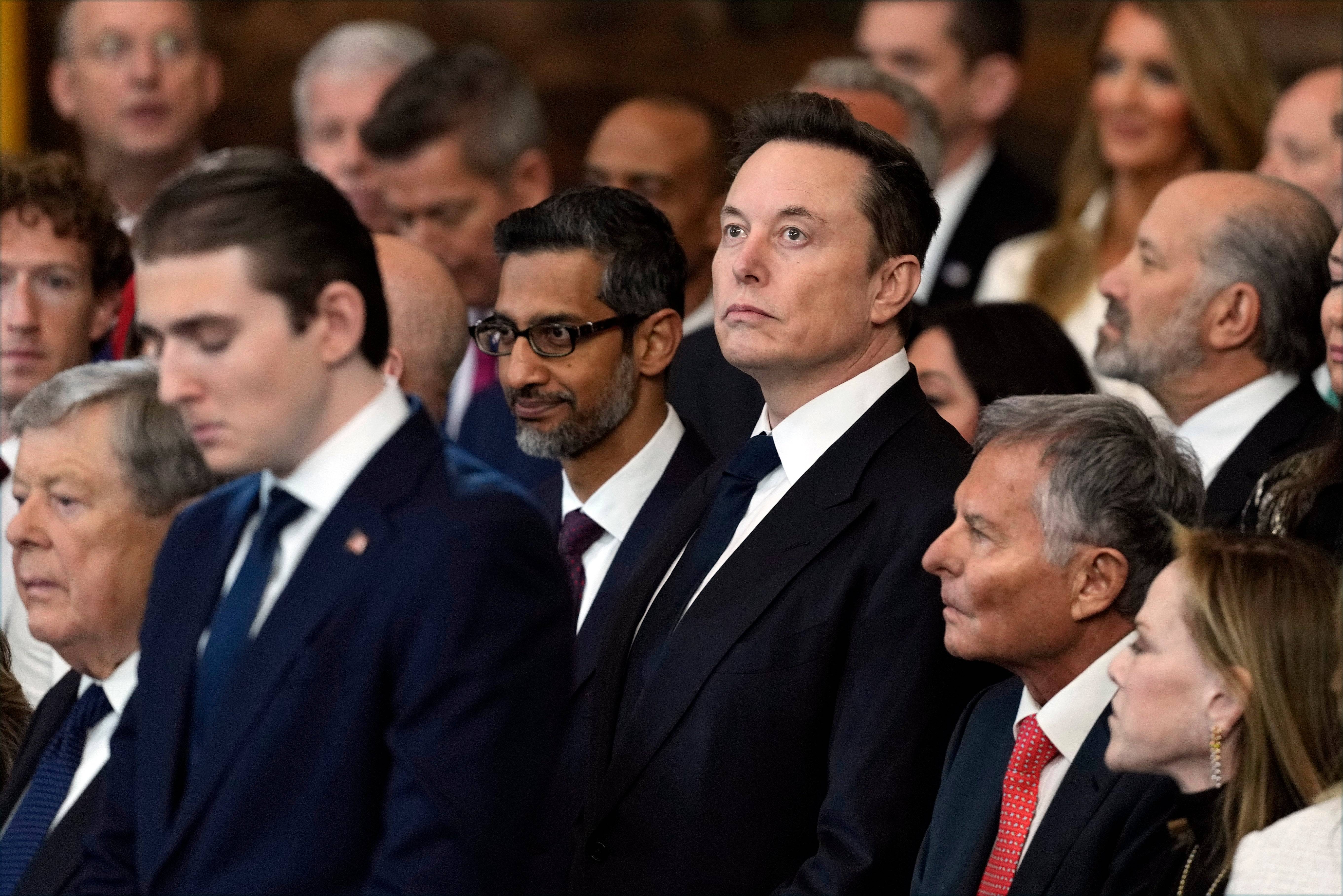 엘론 머스크 (Elon Musk)는 디아블로 4와 망명 2의 경로에서 부정 행위를 인정했다고한다.